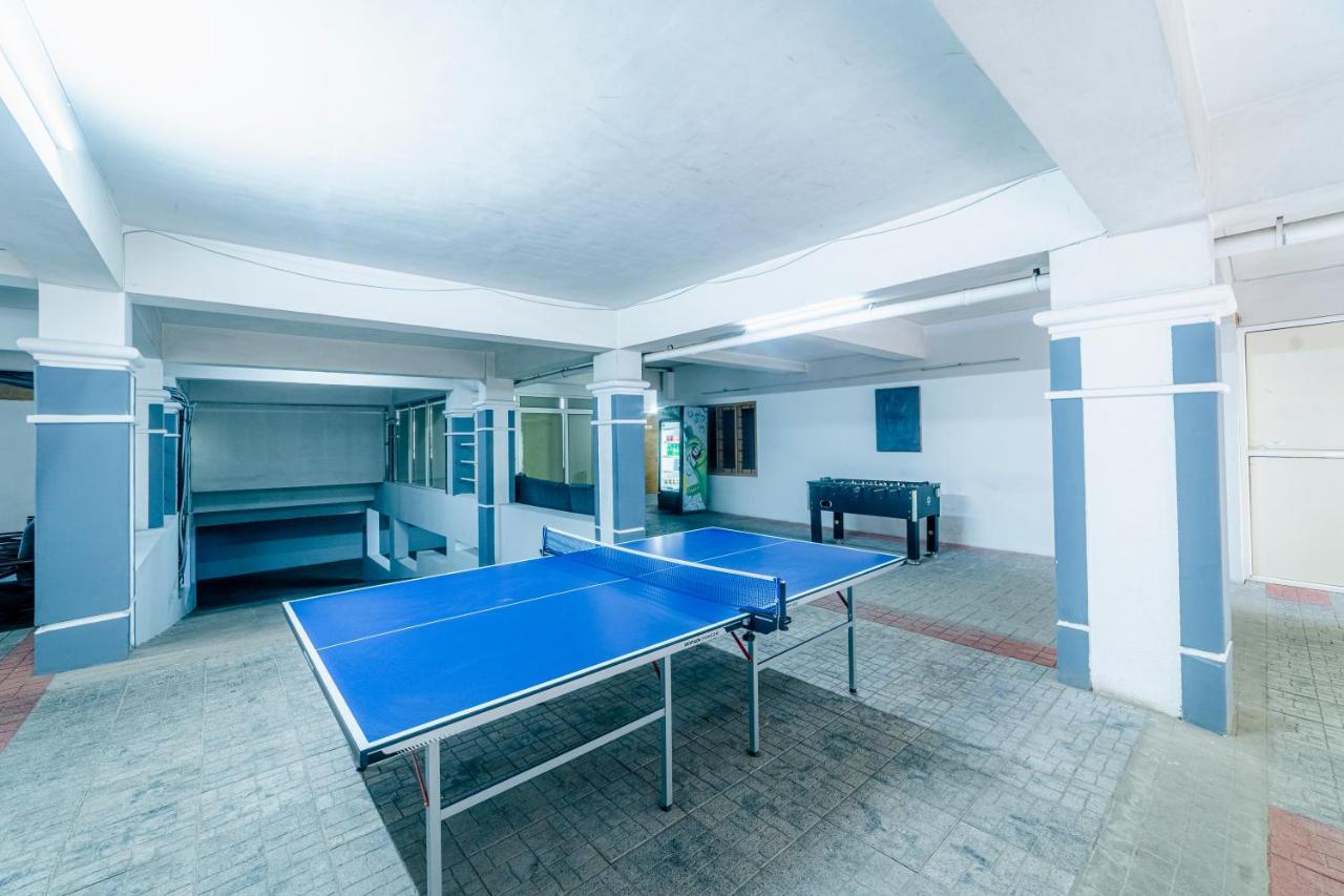Hotel Athome , Whitefields, Kondapur Хайдарабад Экстерьер фото